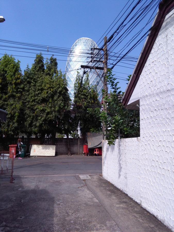 Baan Paan Sook Unitato Hostel Bangkok Exterior photo
